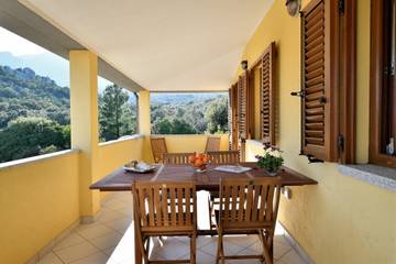 Ferienwohnung für 5 Personen in Cala Gonone, Dorgali, Bild 2