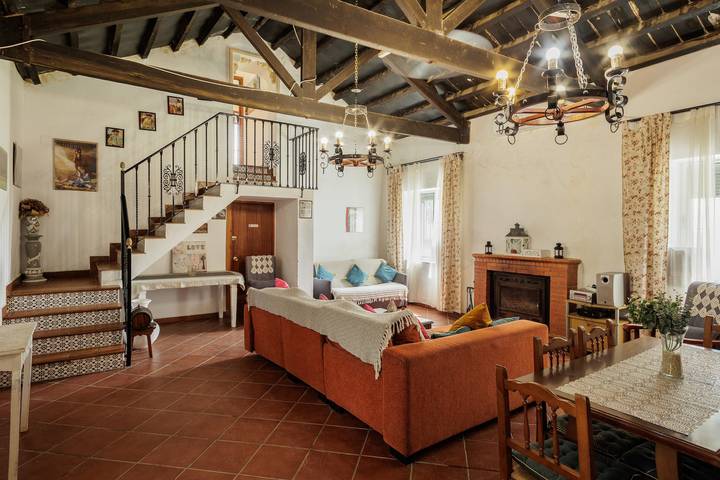 Villa « Rancho Jardines De Marchenilla » avec piscine privée, Wi-Fi et climatisation in Alcalá de Guadaíra, Province de Séville
