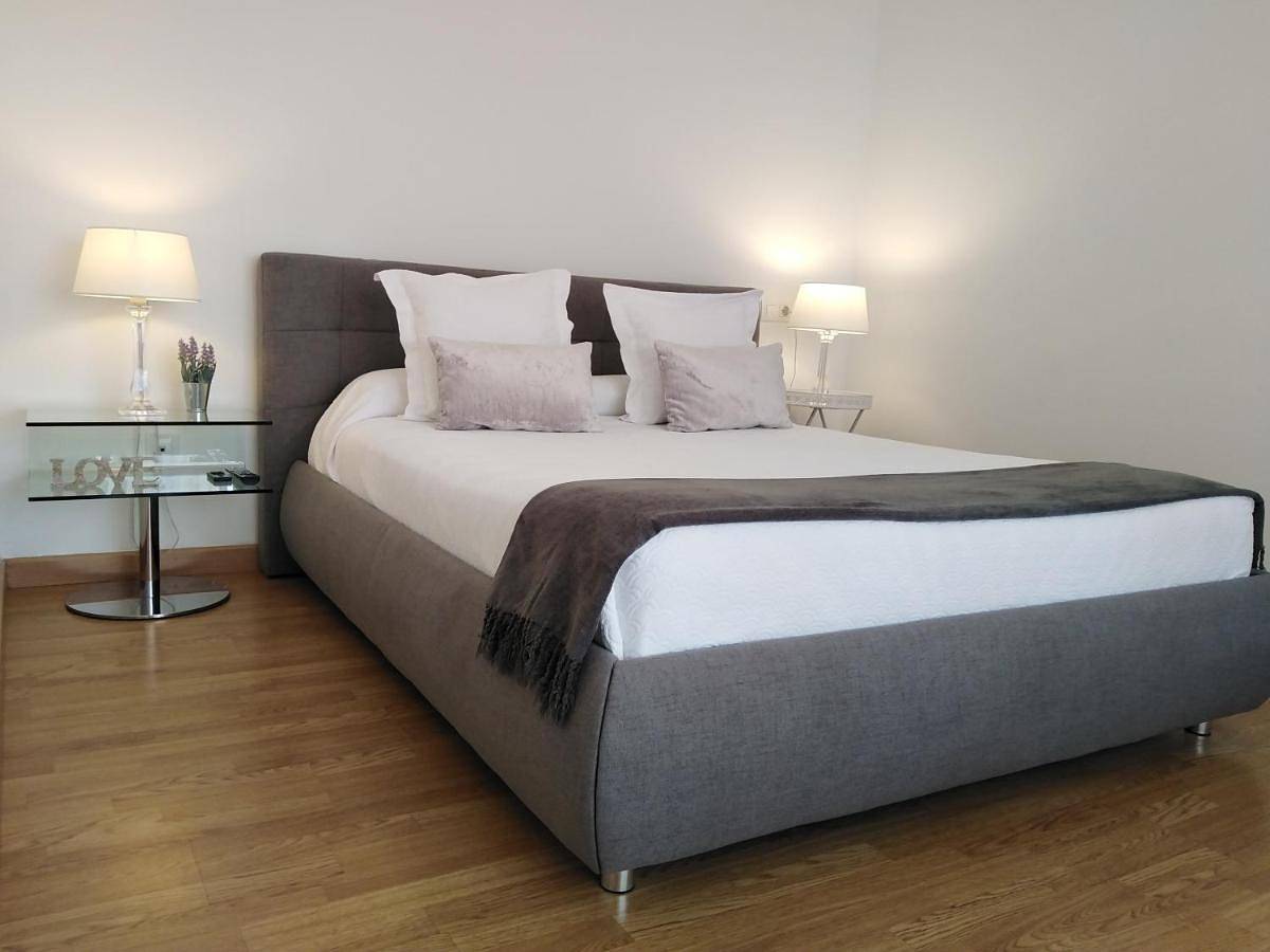 Apartamento vacacional entero, Twin Room with Shared Bathroom in Bormujos, Provincia de Sevilla