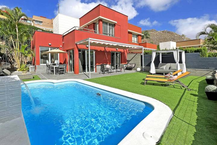 Casa de vacaciones para 4 personas, con terraza además de vistas y jardín - 1