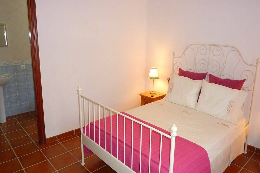 Holiday Home in Canillas near Beach in Canillas de Aceituno, Málaga Province