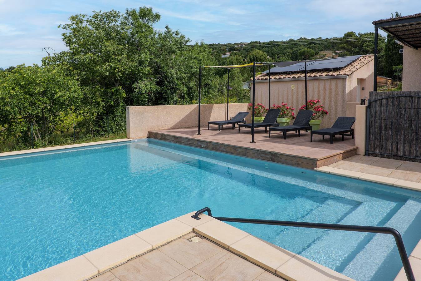 Apartment „Résidence Château Saint Martin“ mit Balkon, Wlan und Klimaanlage in Saint-Martin-d'Ardèche, Gorges de l’Ardèche