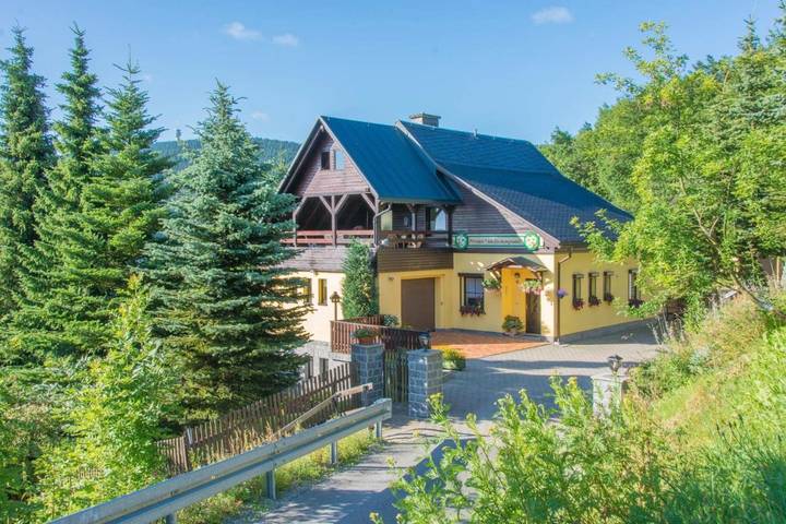 BnB für 2 Personen, mit Terrasse und Garten sowie Ausblick in Oberwiesenthal