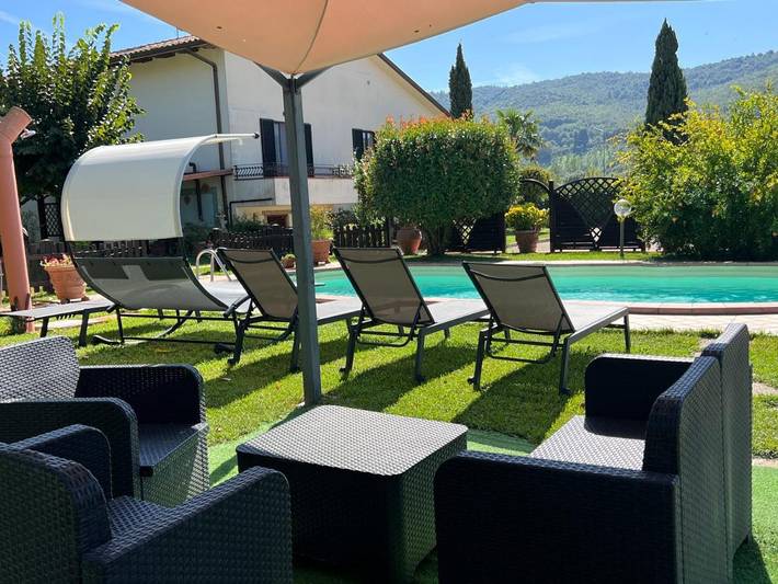 Casa vacanza per 6 persone, con panorama e giardino nonché piscina - 1