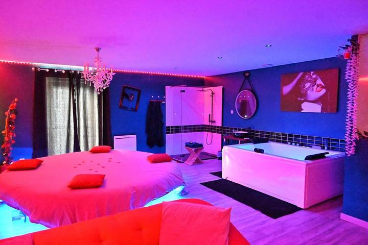 Maison d’hôte pour 2 personnes, avec Balcon et Jacuzzi ainsi que Terrasse et Vue dans Meurthe-et-Moselle