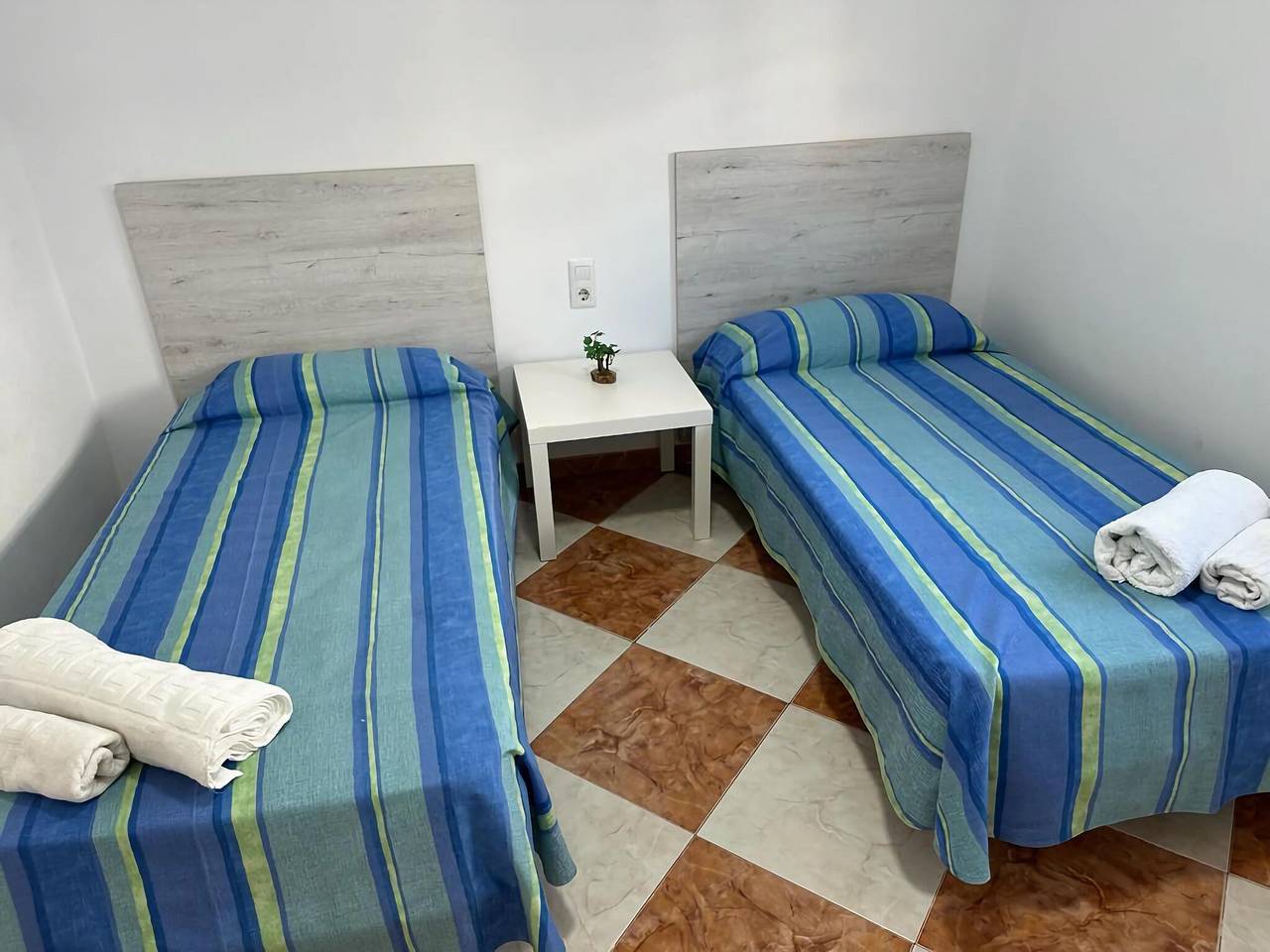 Entire apartment, Apartment near sea beach and vibrant center in Oliva, Costa de Valencia