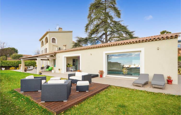 Apartment mit Meerblick, Parkplatz, AC und Pool in La Gaude, Mittelmeerküste (Frankreich)