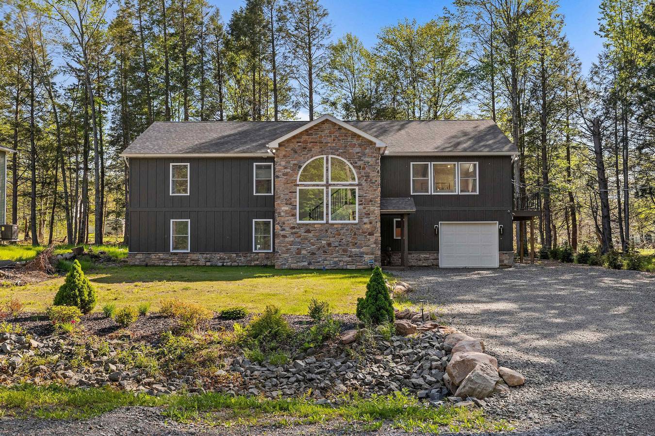 Hottub Firepit Gameroom 10Mins2Jackfrostbigboulder in Blakeslee, Condado de Monroe (PA)