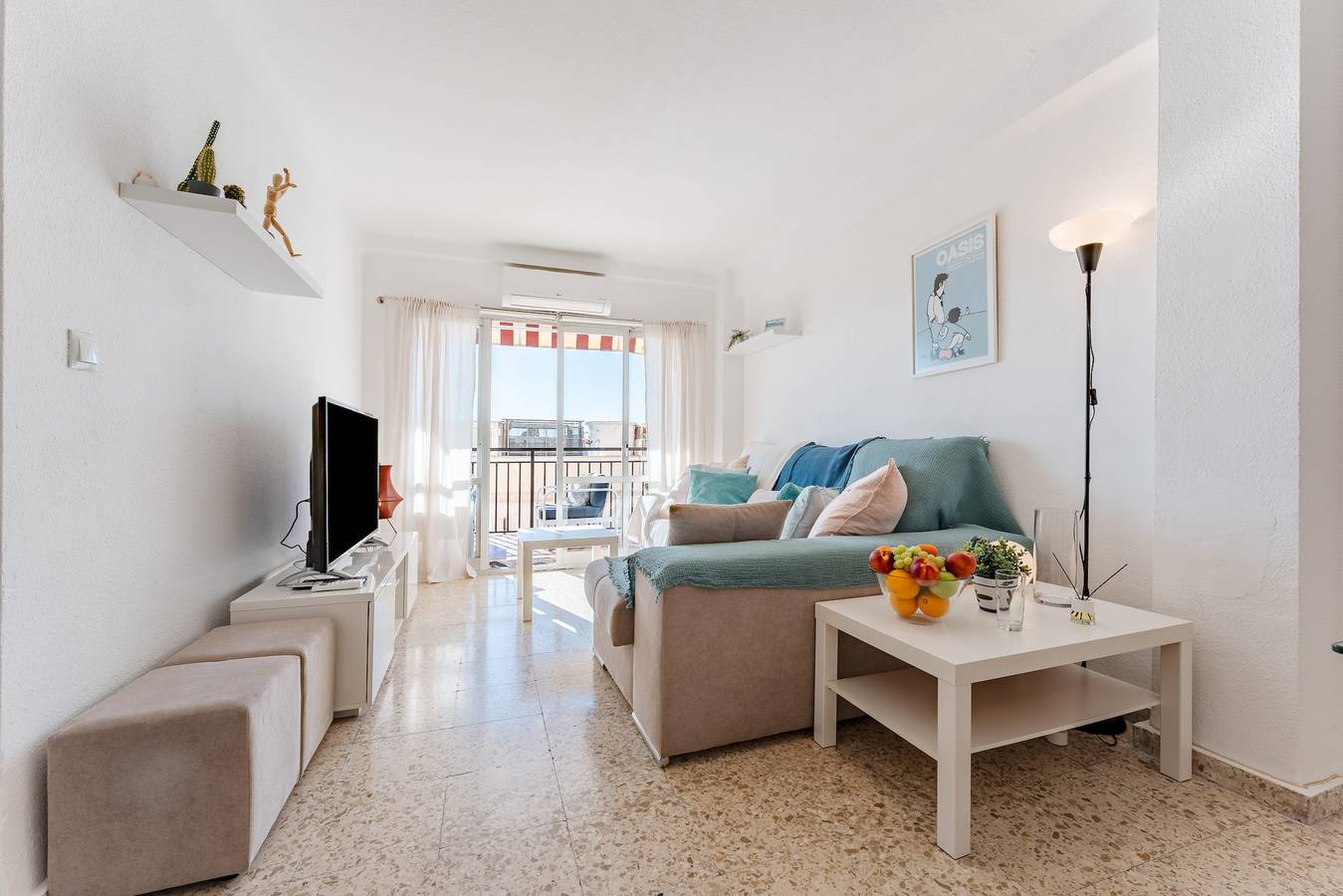 Entire apartment, Apartment 'Arco Iris' with Mountain View, Wi-Fi and Air Conditioning in Los Boliches, Fuengirola