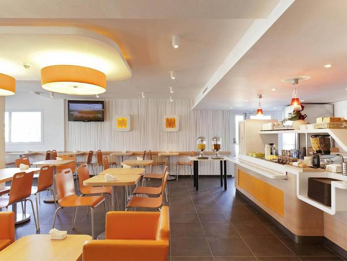 Hôtel pour 3 personnes, avec terrasse, animaux acceptés à Rambouillet - 2