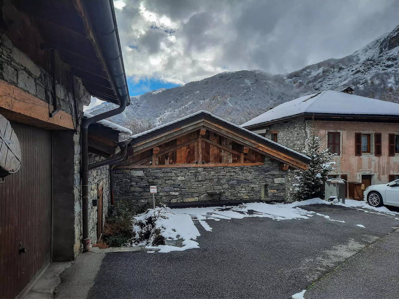 Appartement entier, Petit cocon authentique dans les 3 vallées  in Saint-Martin-de-Belleville, Les Trois Vallées
