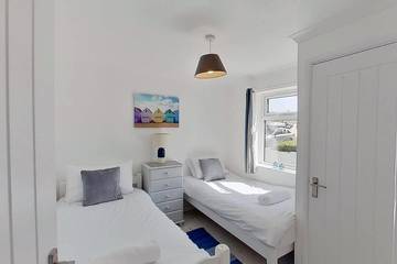 Chalet for 4 People in Hayle, Cornwall, Photo 4