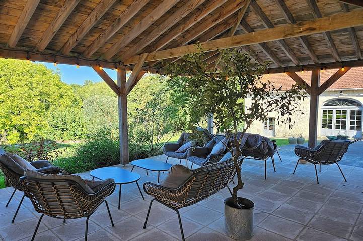 Location de vacances pour 14 personnes, animaux acceptés à Champagne-et-Fontaine - 4