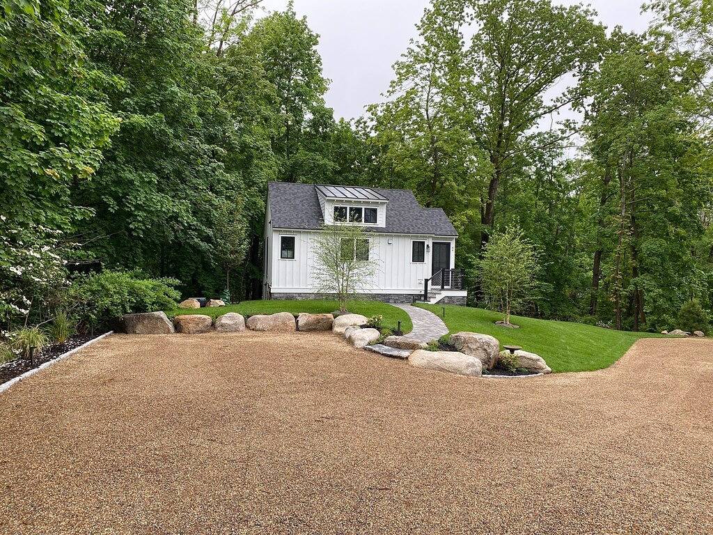 Prime location! Walk to Main Beach and downtown Ogunquit. No car needed. in Ogunquit, York County