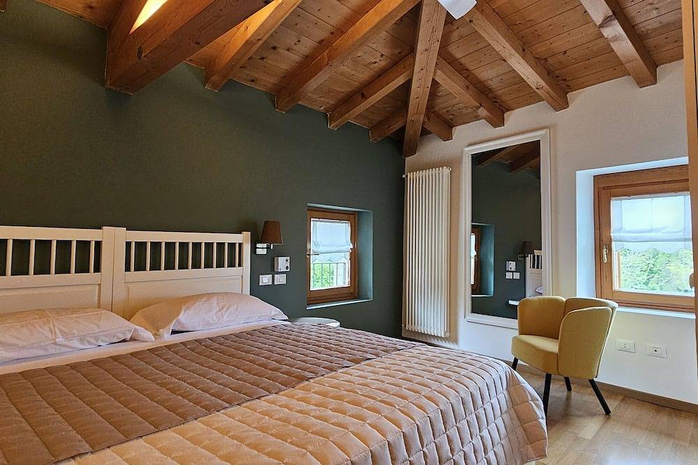 Ganze Wohnung, Weloming refuge welcoming refuge a few km from Lake Garda in Caprino Veronese, Gardasee-Berge