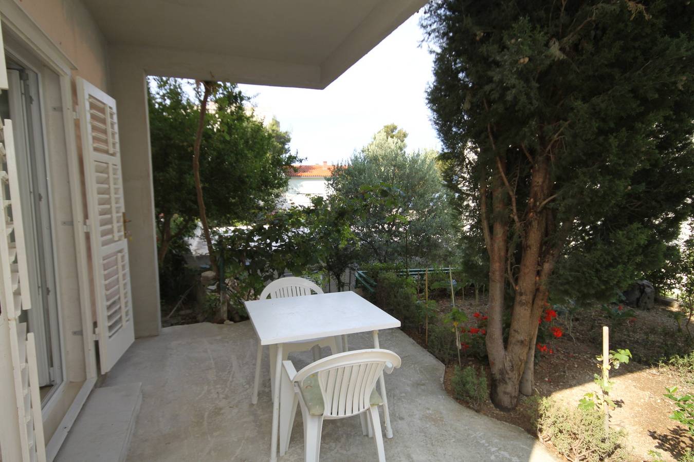 Ganze Wohnung, 1-Zimmer-Ferienwohnung mit Terrasse Makarska A-6691-d in Makarska, Makarska Riviera