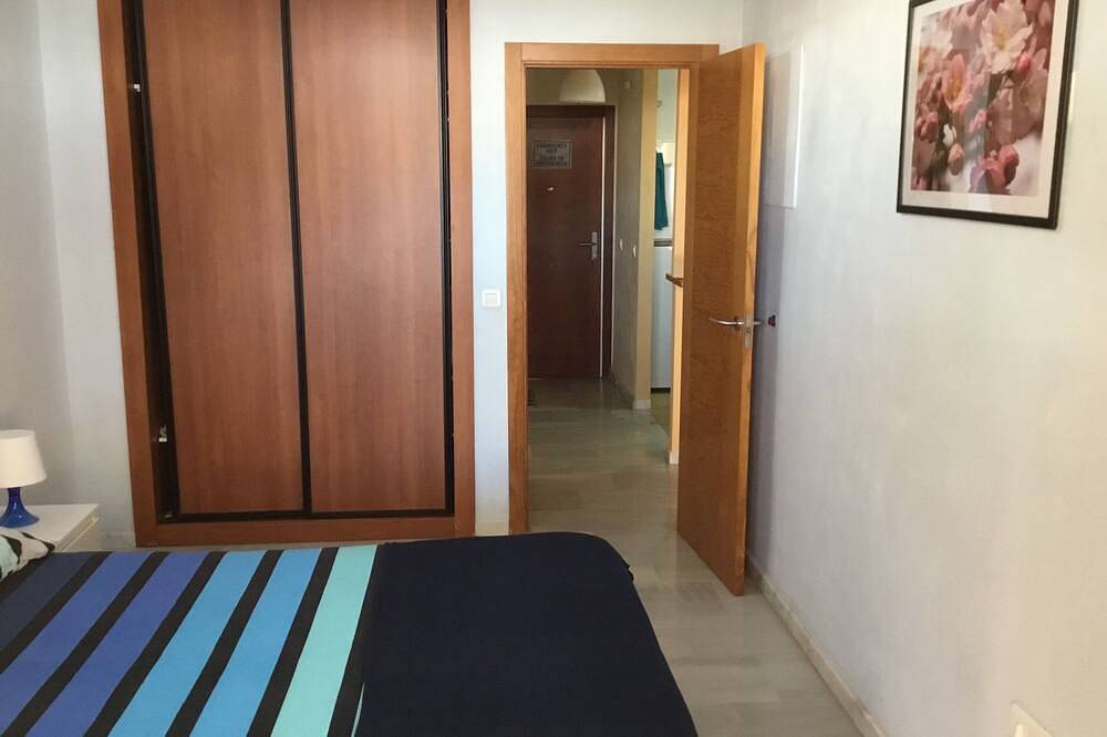 Entire apartment, Fuengirola Apartment - Self Catering Apartment in Fuengirola, Costa Del Sol in Fuengirola, Costa del Sol