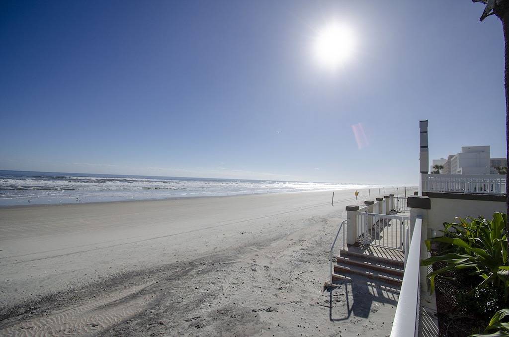 Ganze Wohnung, Daytona Beach Studio im 9. Stock / Innenpool / Außenpool in Daytona Beach, Florida