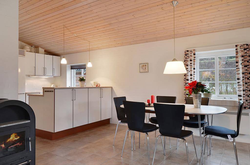 Feriehus med husdyr tilladt tæt på fjorden in Nørhede Vest, Ulfborg