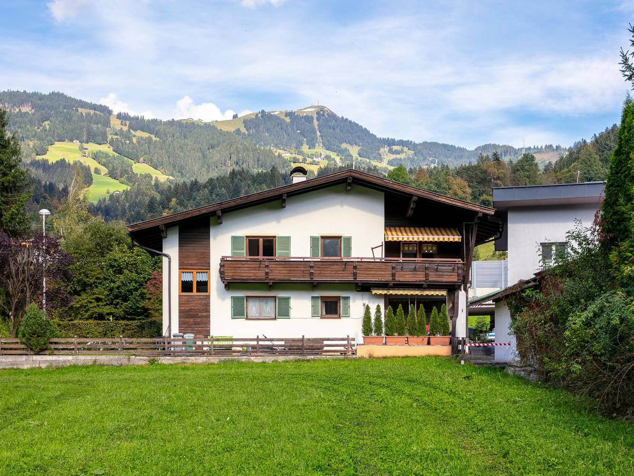 Ganze Wohnung, Gemütliches sonniges Apartment, 230m zum Skilift in Hopfgarten im Brixental, Kaisergebirge