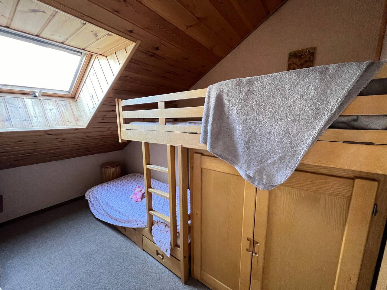Appartement entier, Appartement cosy proche pistes et village, 3 pièces, pour familles in Le Monêtier-les-Bains, Serre Chevalier