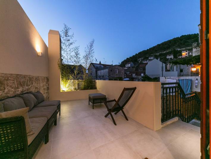 Villa Zdenka - Five Bedroom Villa with Terrace in Vis Stad, Vis (Dalmatia)
