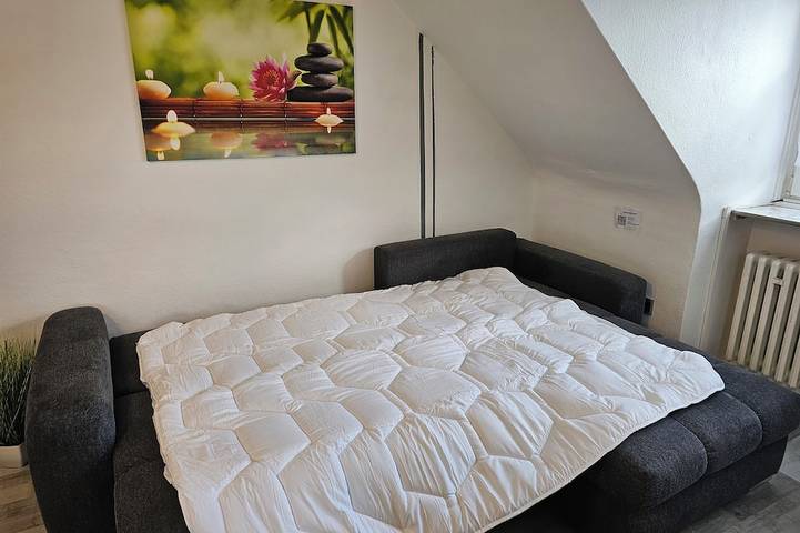 Appartement entier, Appartement lumineux et moderne dans les combles très proche du centre in Wesertor, Cassel (Allemagne)