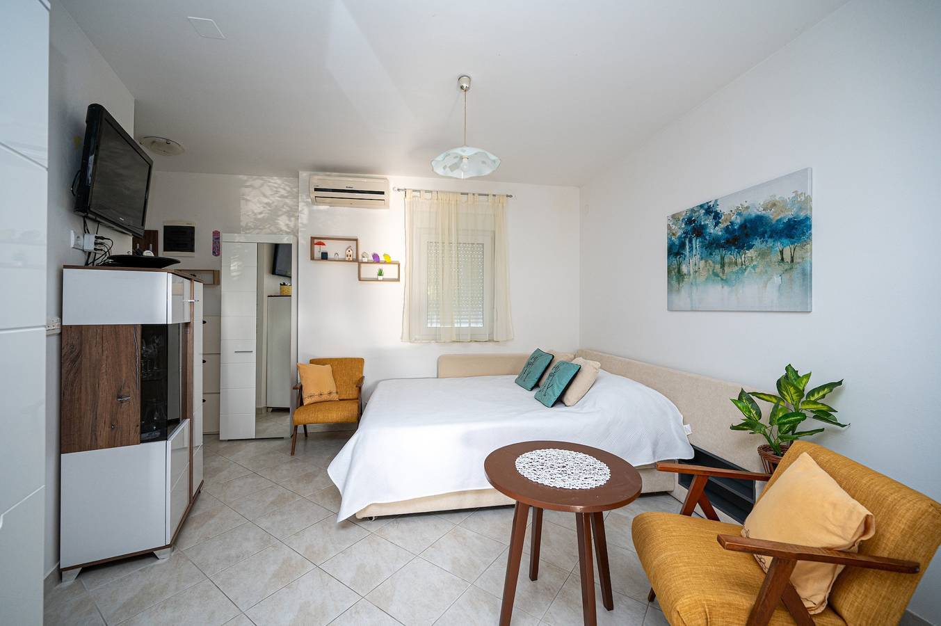 Ganze Wohnung, 1-Zimmer-Ferienwohnung mit Terrasse Zaton, Zadar A-24003-a in Nin, Zadar