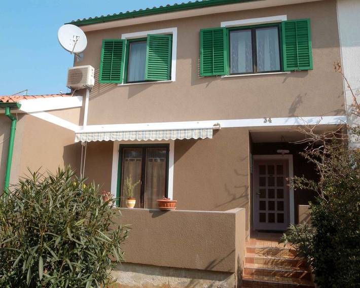 Apartamento vacacional entero, Apartamento de vacaciones amueblado con encanto in Banjole, Costa sur de Istria