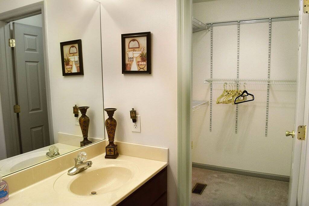 3 Bdr / 3 Badehaus in Andover Praktisch für ganz Lexington in Lexington, Kentucky