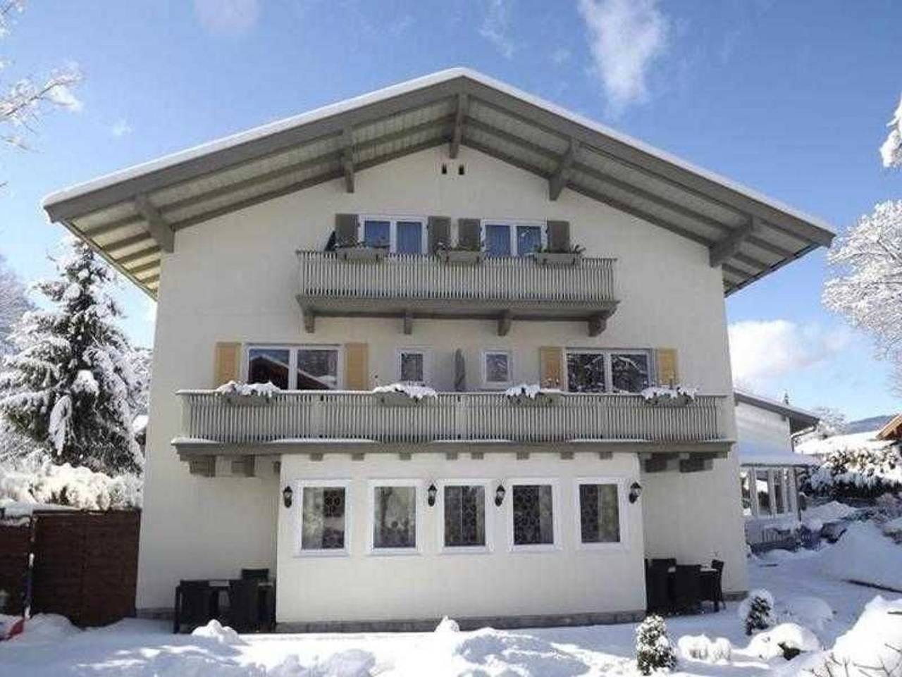 Hotel garni Berlin in Rottach-Egern, Bayerische Alpen