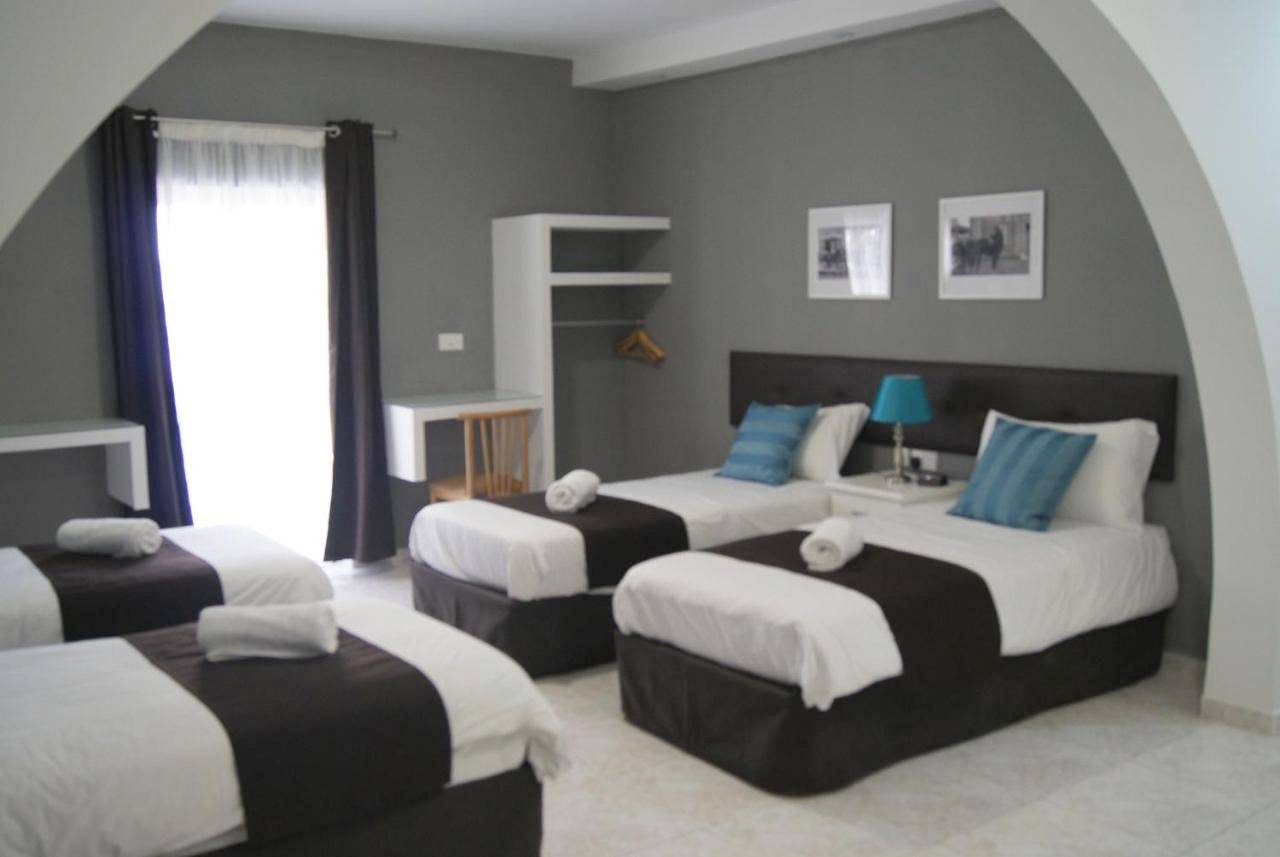 Double or Twin Room in St. Paul's Bay, Île de Malte