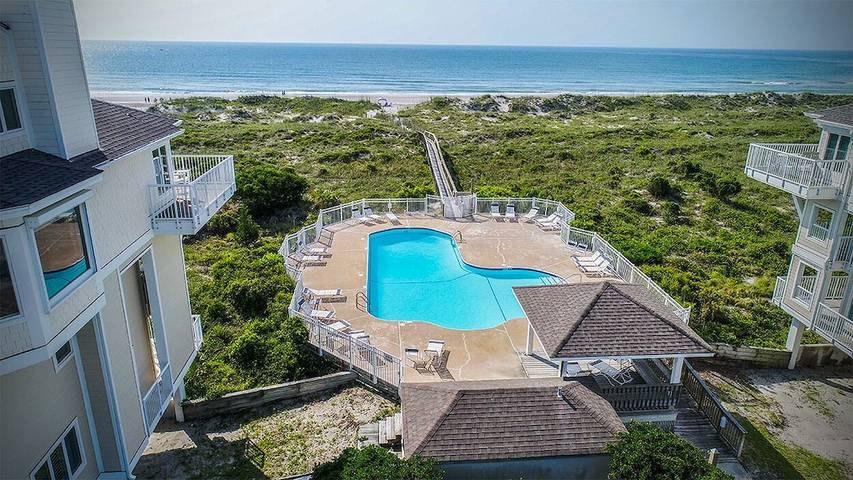Vacation rental for 8 people, with balcony and pool in Wrightsville Beach