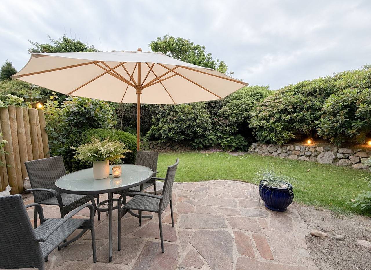 Dolle's Hüs – Stilvolles Familienferienhaus mit Garten in Wenningstedtzu hause in Wenningstedt, Sylt