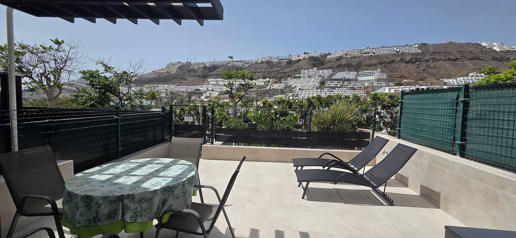 Vakantiehuis voor 4 personen, with Balkon and Tuin as well as Kinderzwembad