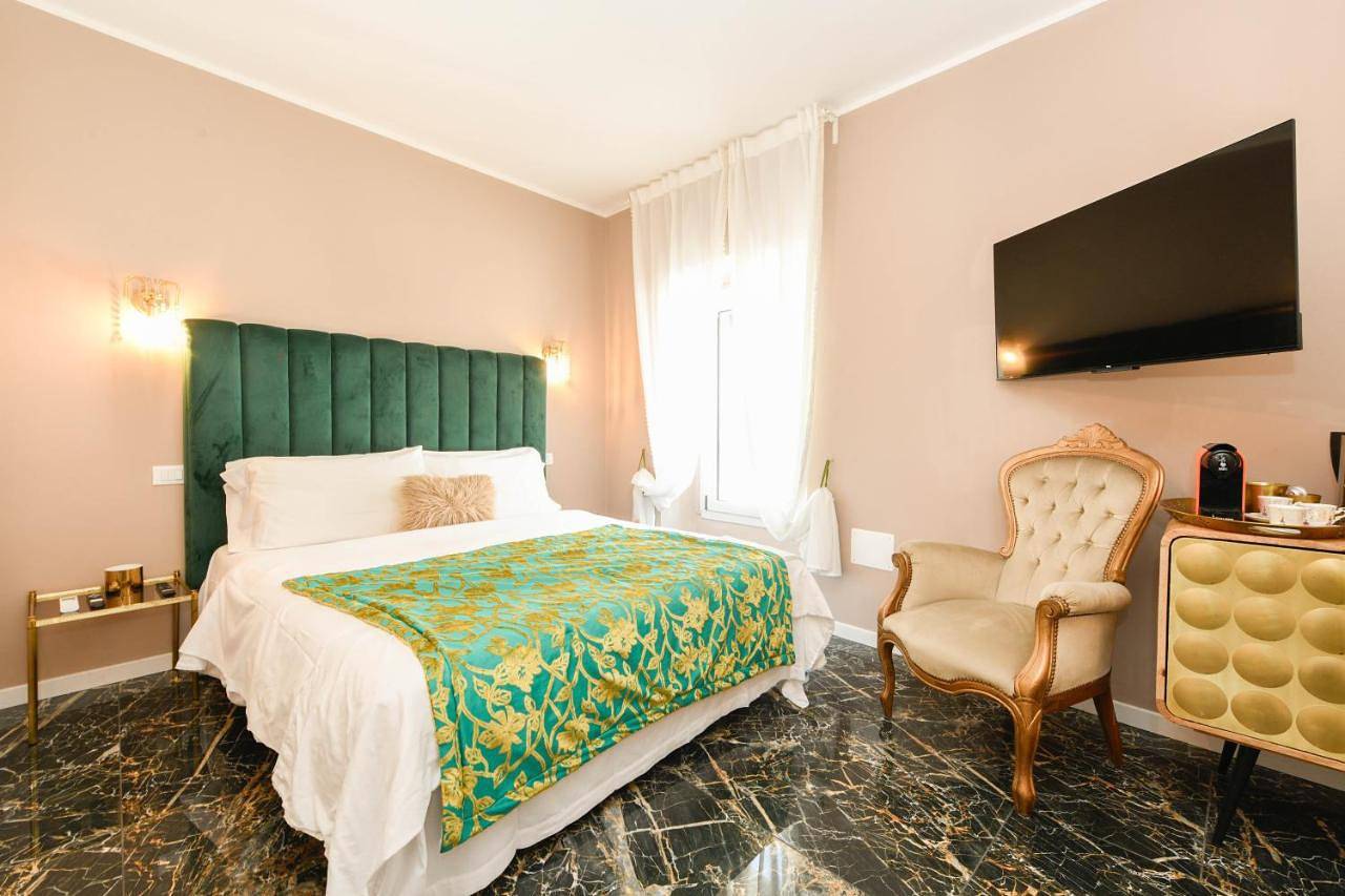Prestige Suite Via Romagnoli in Sirmione, Gardasee-Berge