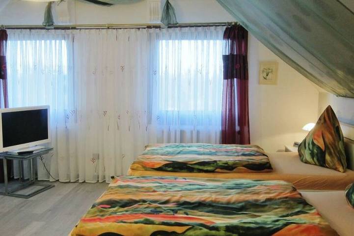 Ferienwohnung für 4 Personen, mit Garten in Achim - 2