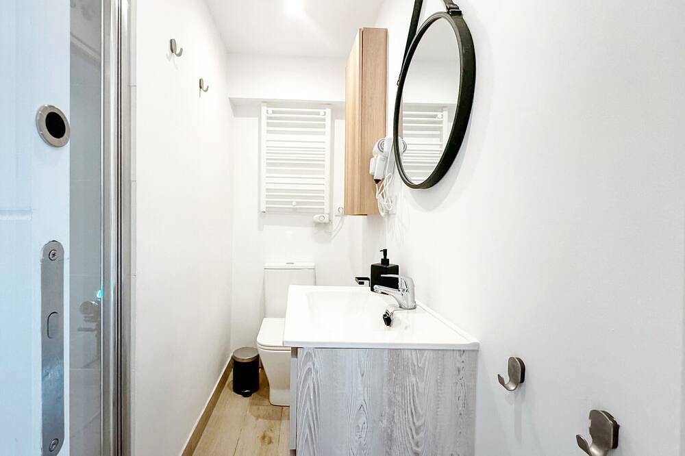 Bogota: perfect room to live and share in Madrid in Madrid, Madrid Province