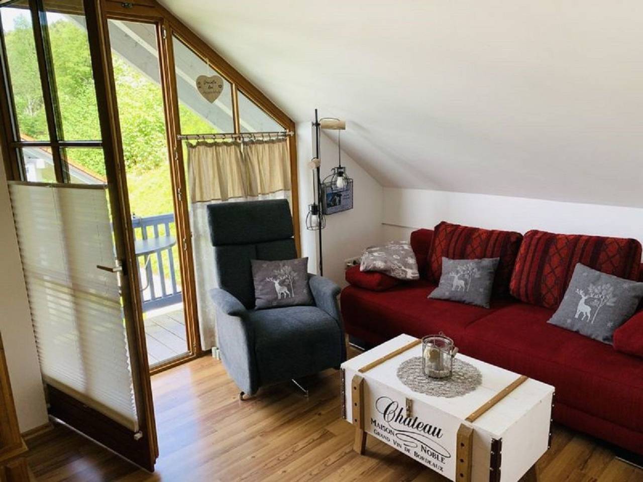 Ganze Wohnung, Mit Balkon und Bergblick in Schöfweg, Ostbayern