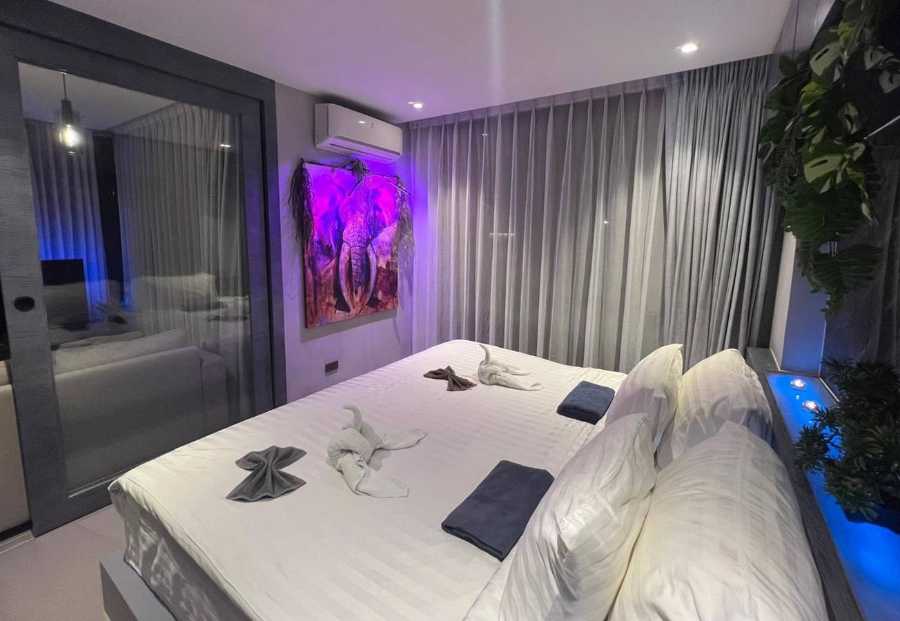 Appartamento intero, Deluxe apartment twin beds at Citygate in Kamala in Kamala Beach, Kamala