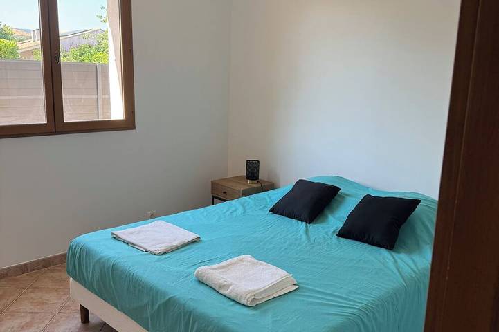 Villa pour 8 personnes, avec piscine à Saint-Cyr-sur-Mer - 4