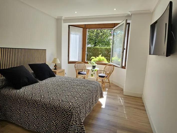 Apartamento de vacaciones para 4 personas, con vistas y jardín - 1