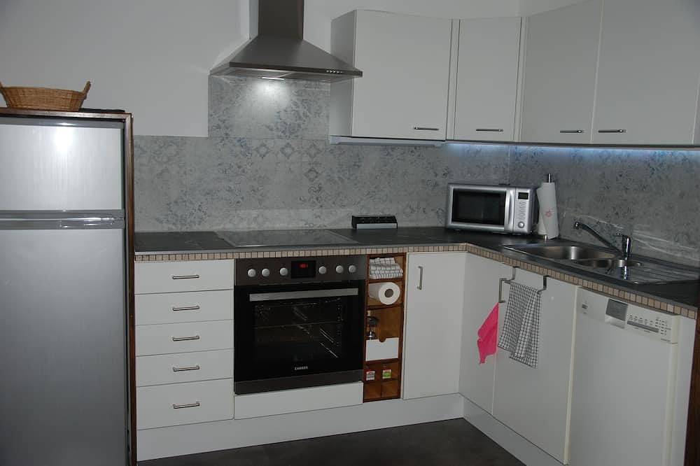 Ganze Wohnung, Ferienwohnung am Scharfenberg im Siebengebirge. Hunde herzlich Willkommen! in Königswinter, Rhein-Sieg-Kreis