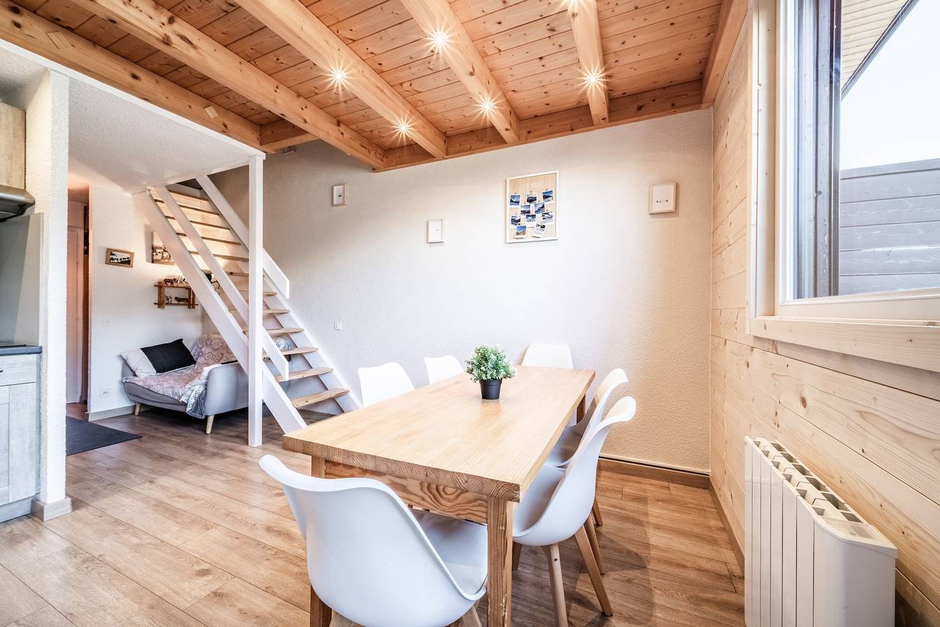 Ganze Wohnung, Appartement „Côté Soleil“ mit Bergblick, Balkon und Wlan in Châtel, Les Portes du Soleil