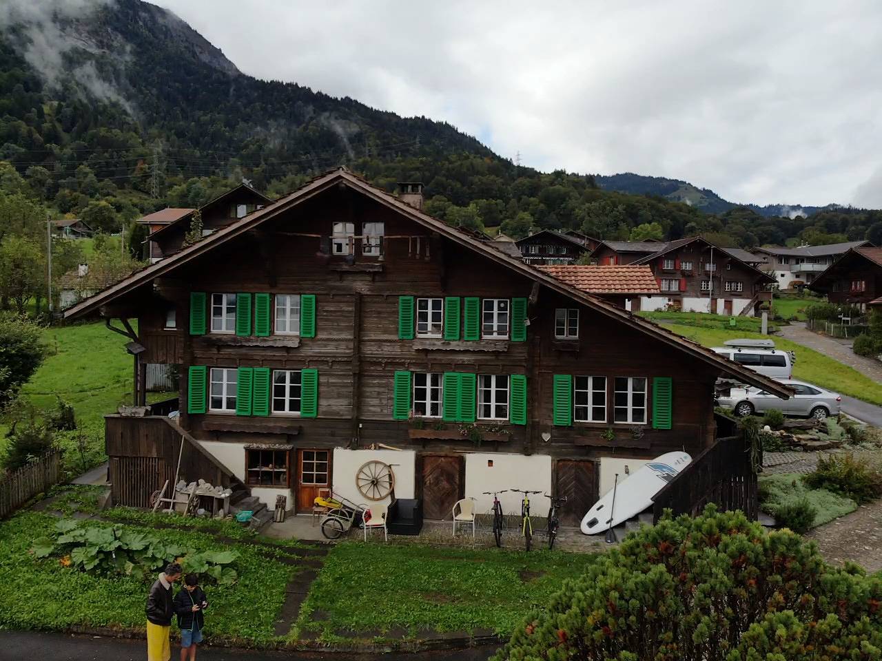 Chalet voor 4 personen met uitzicht in Därligen, Meer van Thun