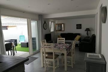 Gîte pour 5 personnes, avec terrasse à Gruissan Plage