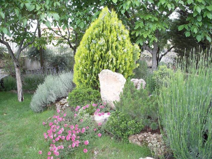 Gîte pour 2 personnes, avec Terrasse et Jardin ainsi que Piscine et Vue à La Zubia - 4