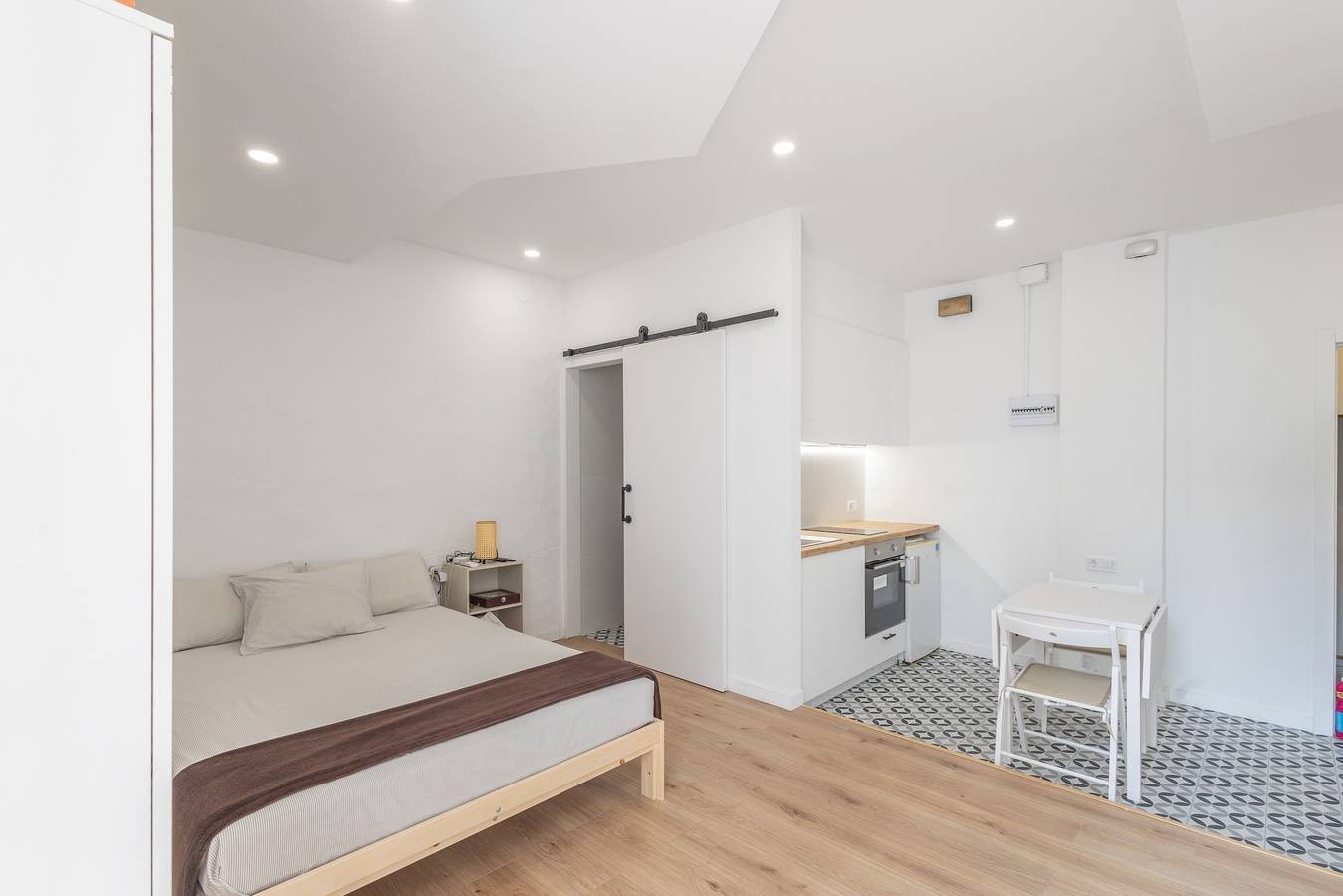 Apartamento entero, Apartamento 'Portblanc' con balcón, Wi-Fi y aire acondicionado in Arenys de Mar, Costa del Maresme
