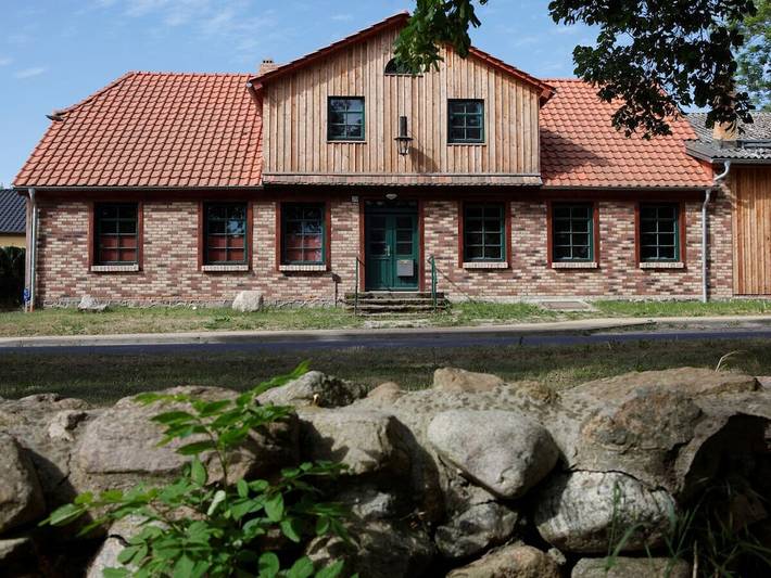 Ferienhaus für 15 Personen, mit Terrasse in Möllenhagen