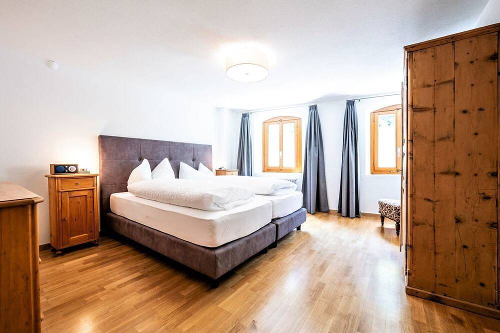 Hotel Münsterhof, (Müstair). in Müstair, Val Müstair
